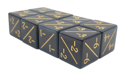 Old School Dice: Gemstone +/- Counter Dice - Cat's Eye Black